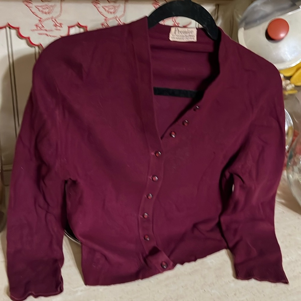 Vintage 50/60s 100% cashmere wine colored by Premier